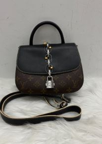Louis Vuitton Chain It Flap Crossbody - SKU: LSCJ08110065
