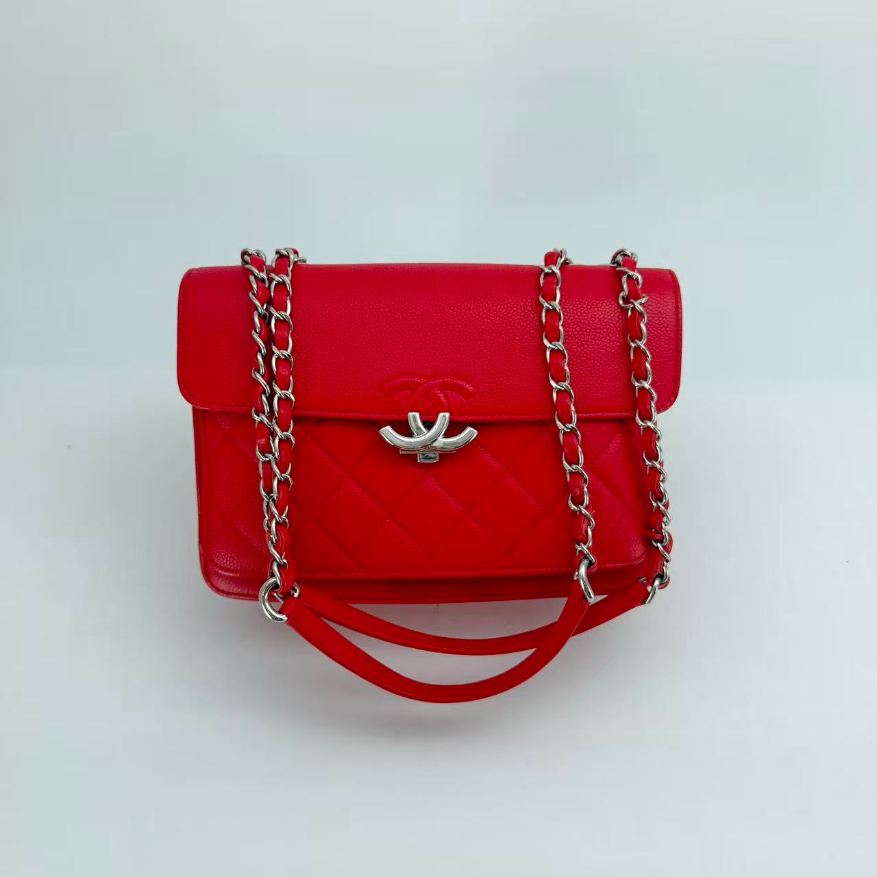 Chanel Red Calfskin Box Flap Crossbody with Silver Hardware and Seal, Series 23, 2017 - SKU: LSCJ082600120