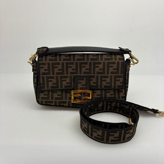 Fendi Zucca Baguette Medium - SKU: LSCJ08260020