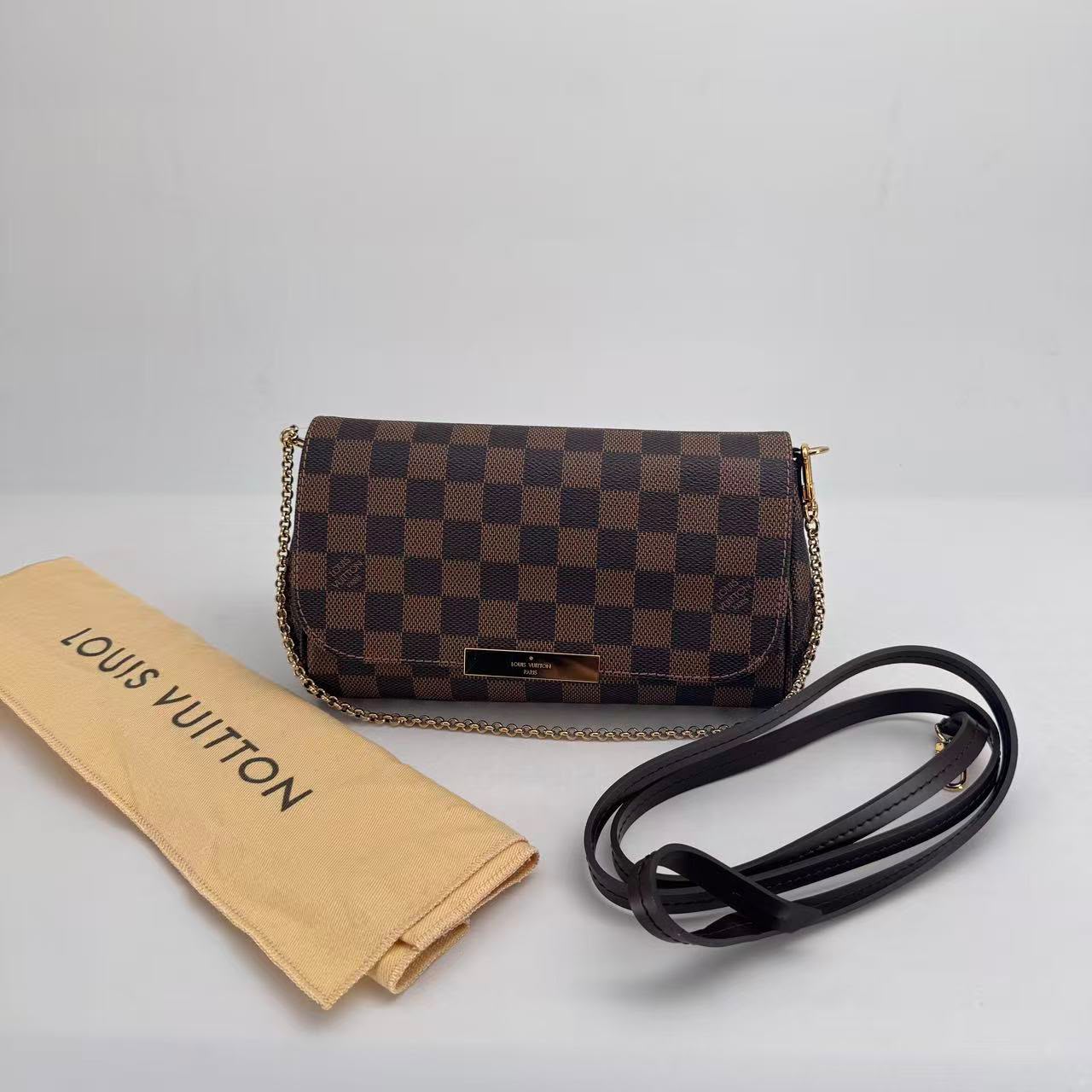 Louis Vuitton Damier Ebene Favorite Crossbody - SKU: LSCJ08260025