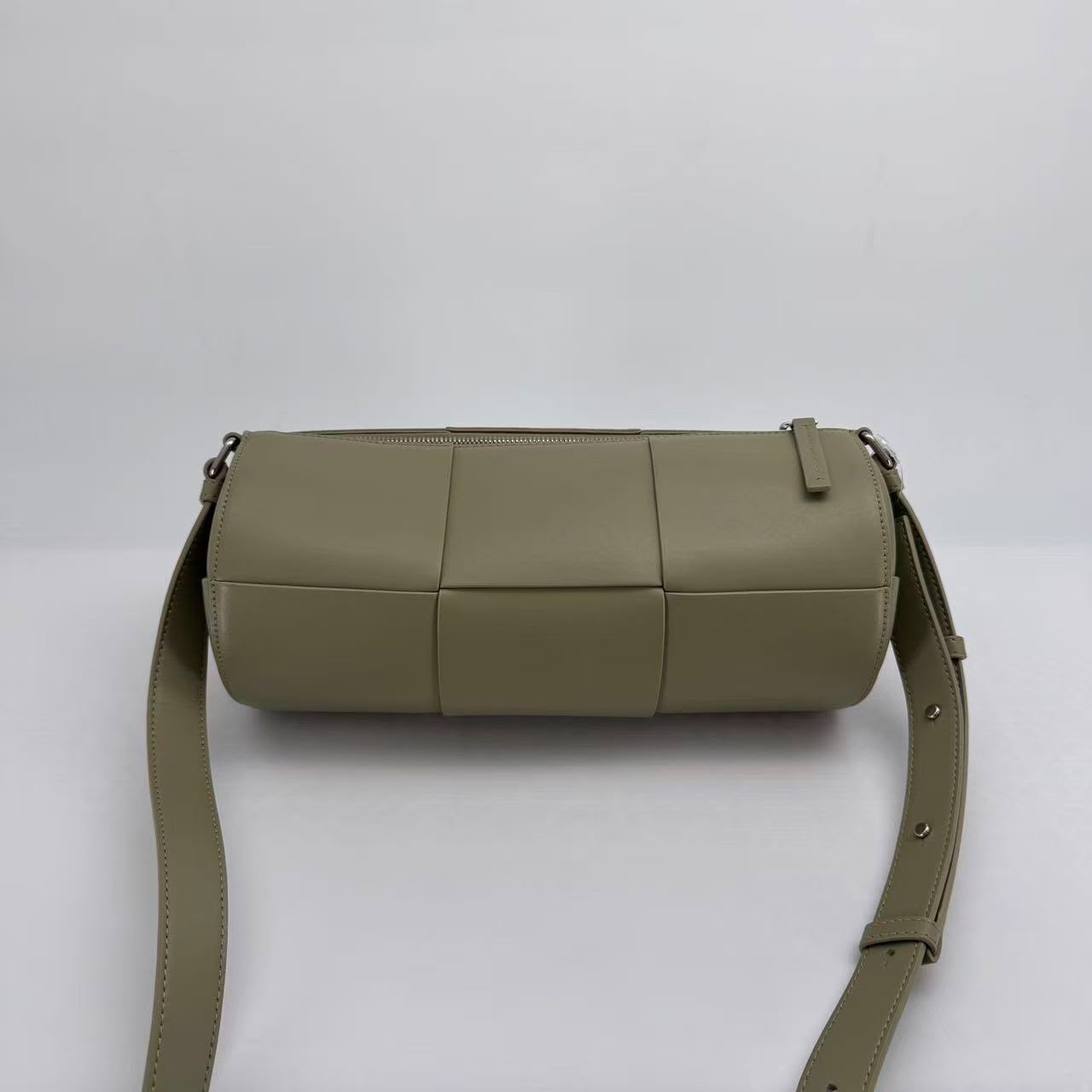 Bottega Veneta Olive Green Leather IntreChanelio Canette Crossbody - SKU: LSCJ08260031