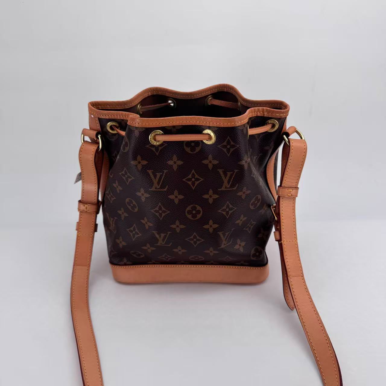 Louis Vuitton Monogram NeoNoe Nano - SKU: LSCJ08260032