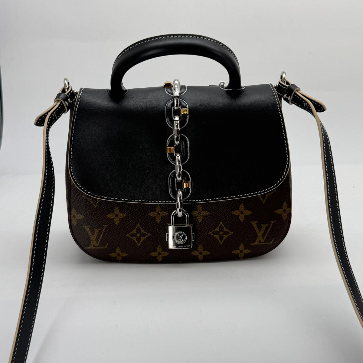 Louis Vuitton Black & Monogram Chain-It Flap