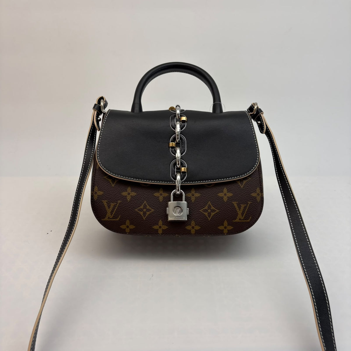 Louis Vuitton Monogram Lockit — With Strap