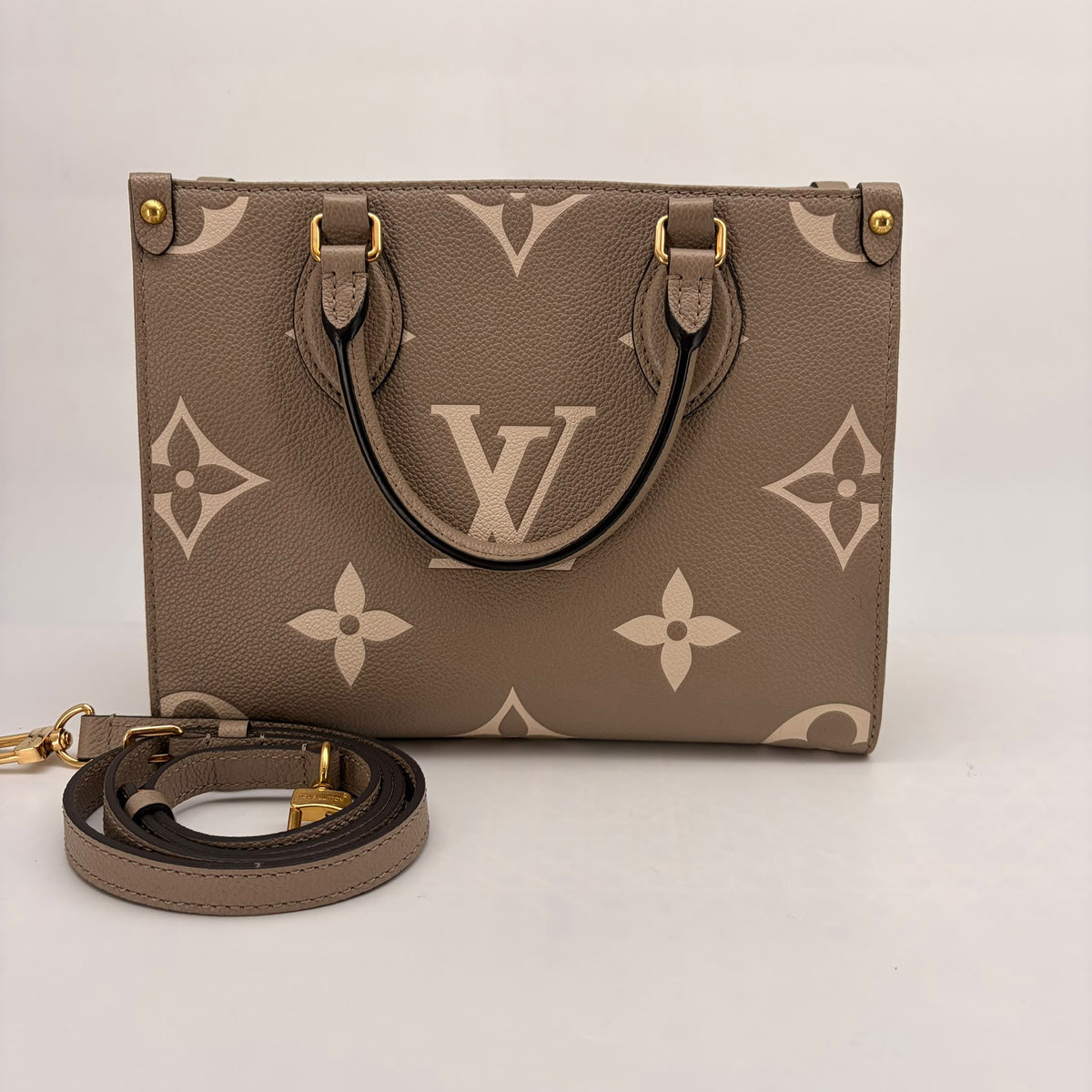 Louis Vuitton Étoupe Empreinte OnTheGo PM