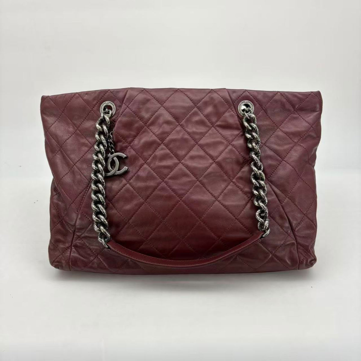Chanel Burgundy Tote, Ruthenium Hardware, Series 16, Seal