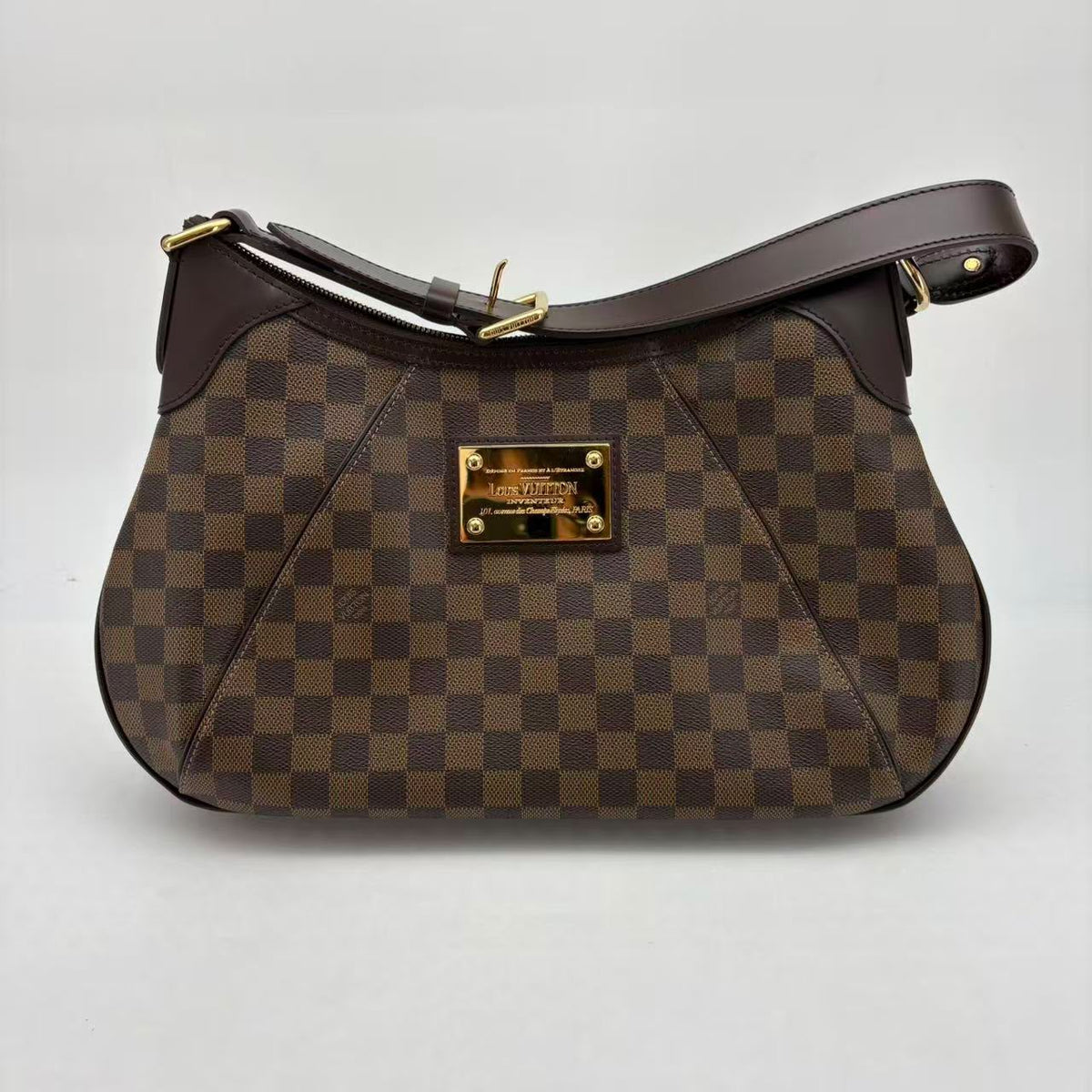 Louis Vuitton Damier Medium Thames