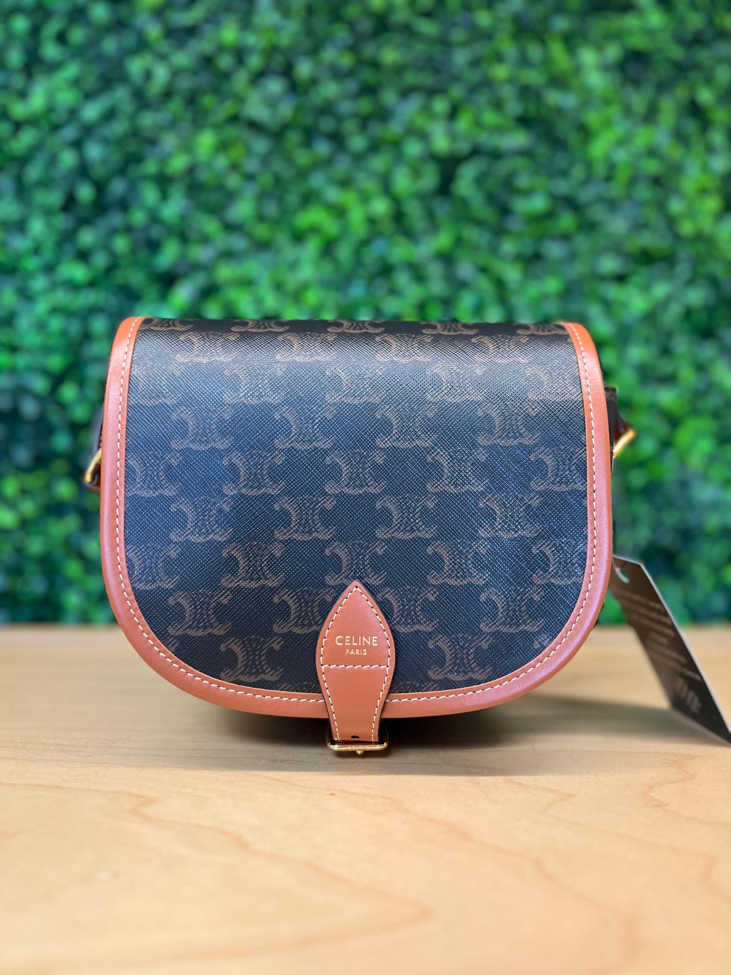 Celine Folco Medium Triomphe