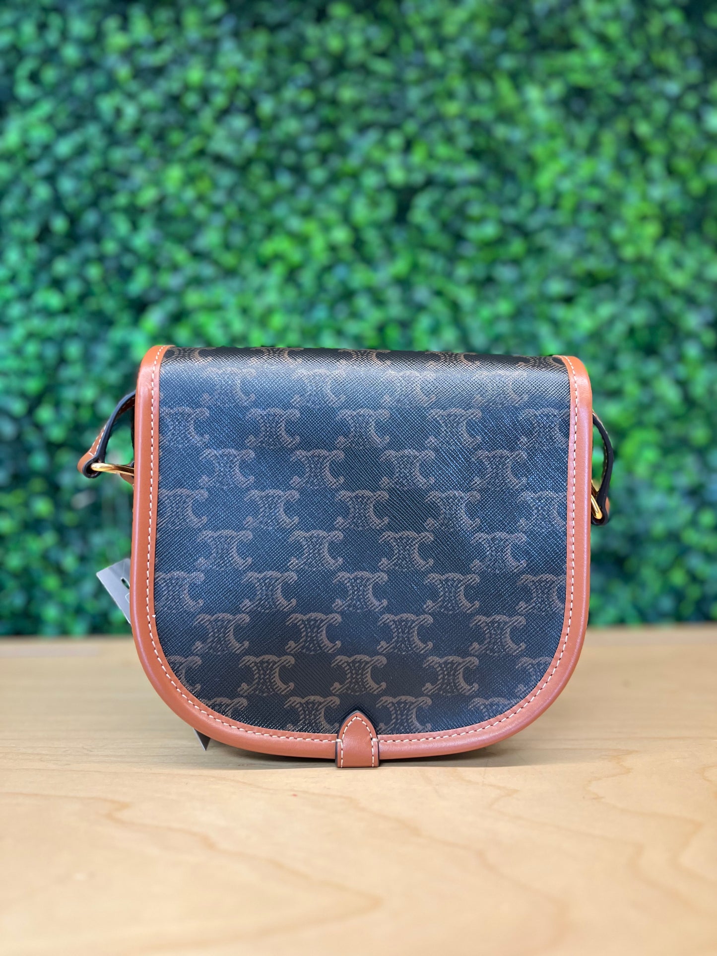 Celine Folco Medium Triomphe