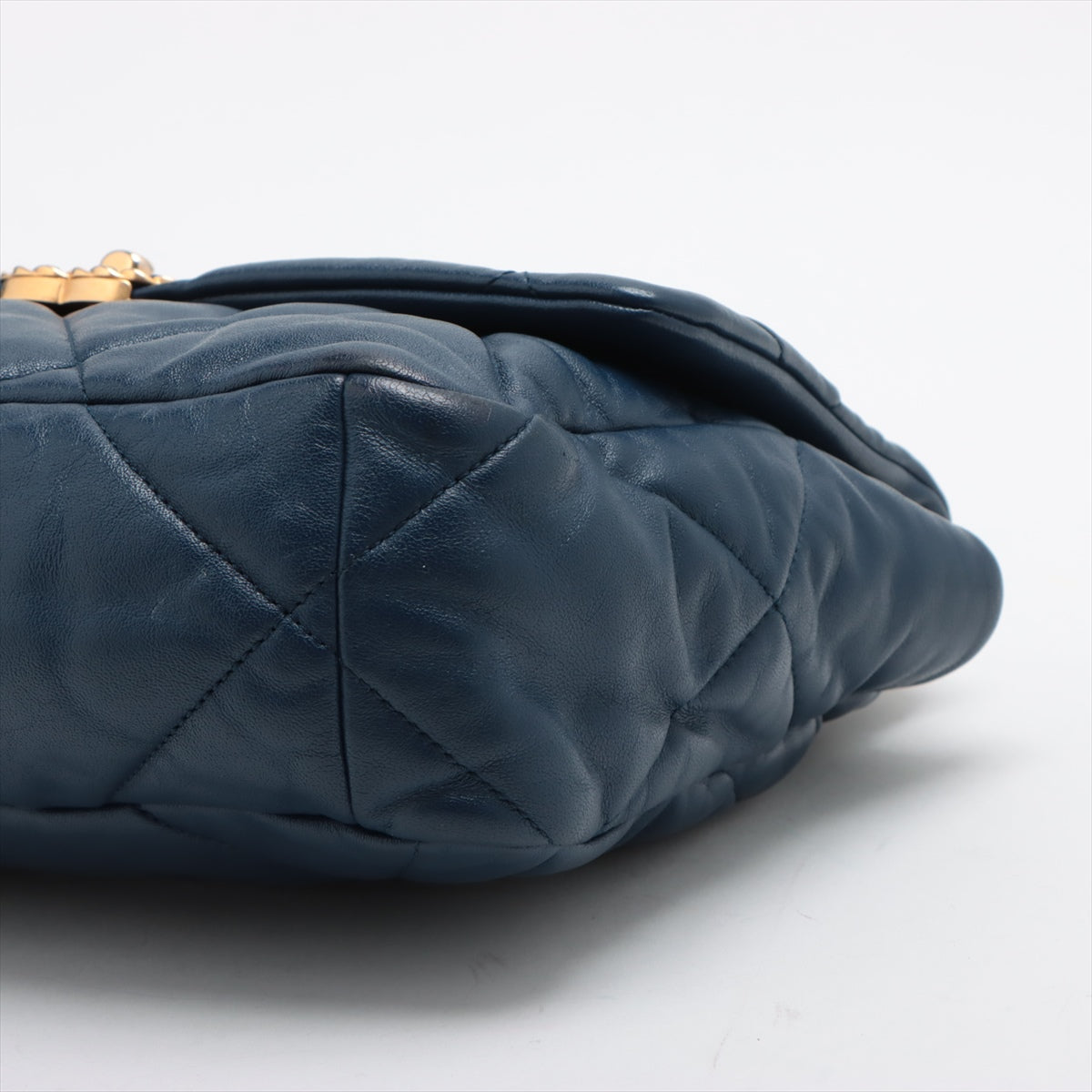 Chanel CHANEL 19 Large Lambskin Chain Shoulder Bag Navy Blue Gold x Silver Metal Fittings 29311318 AS1161
