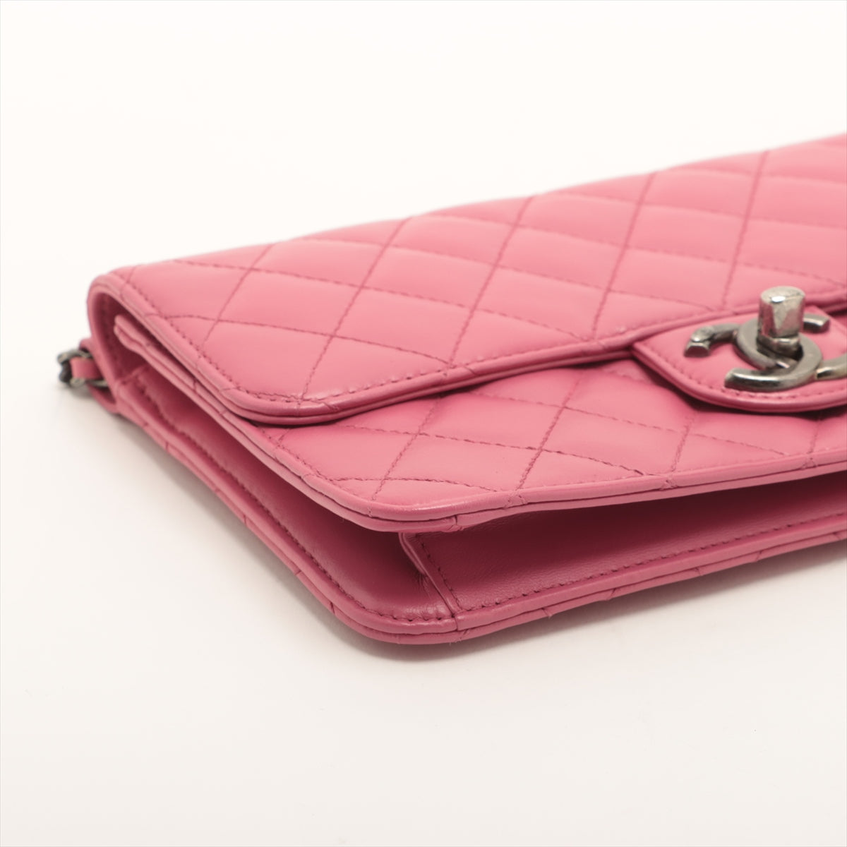 Chanel Matelasse Lambskin Chain Shoulder Bag