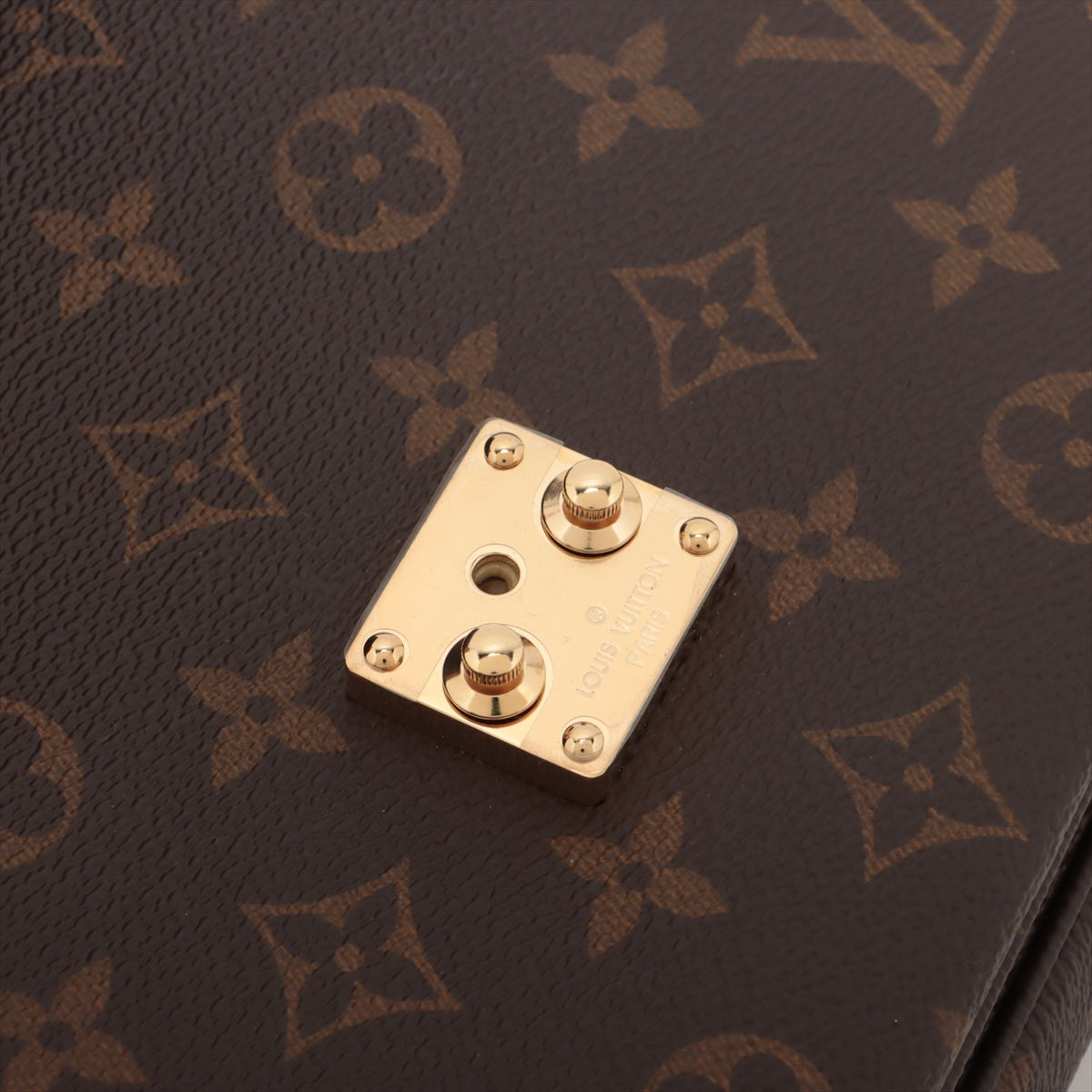Louis Vuitton Monogram pochette metis