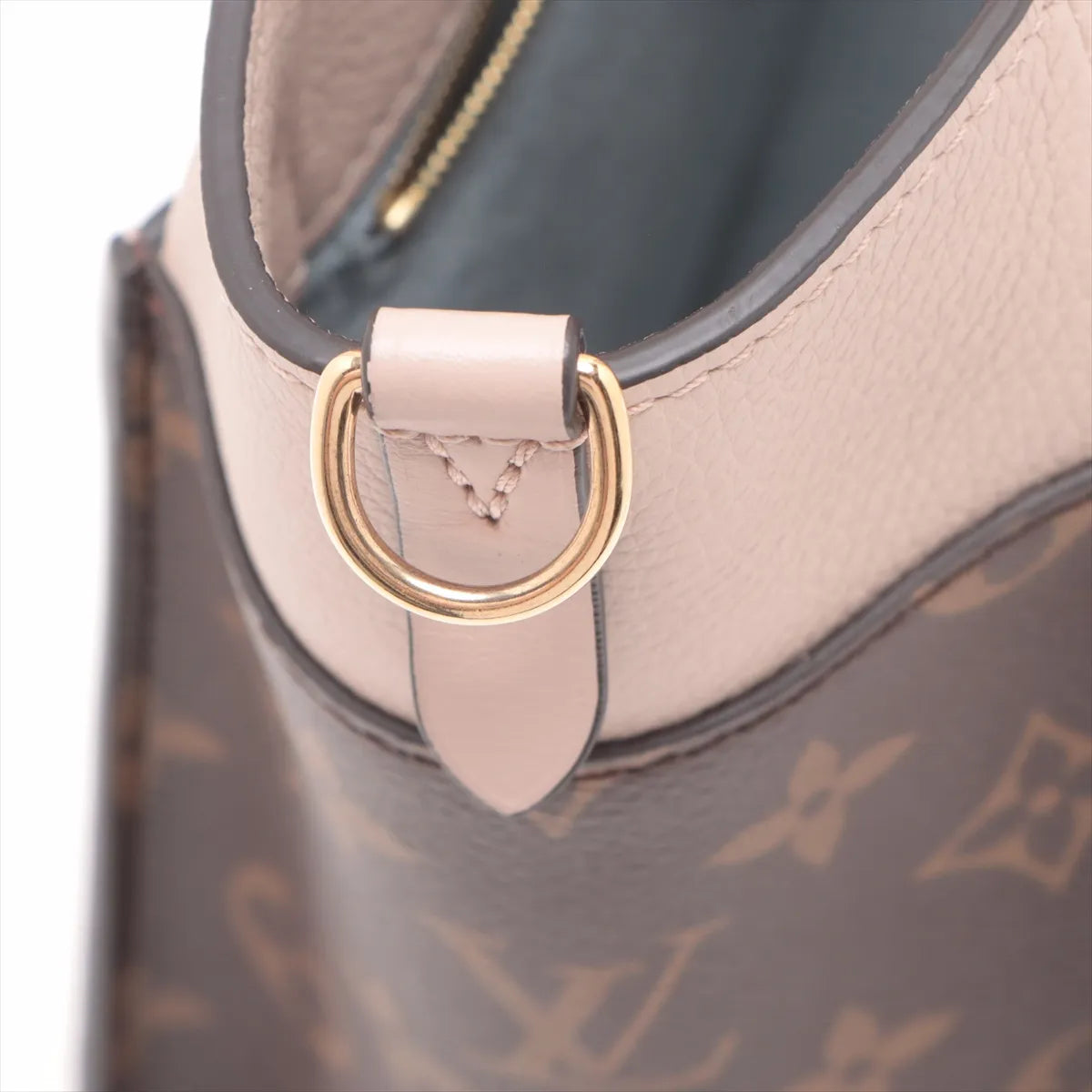 Louis Vuitton Monogram On My Side PM