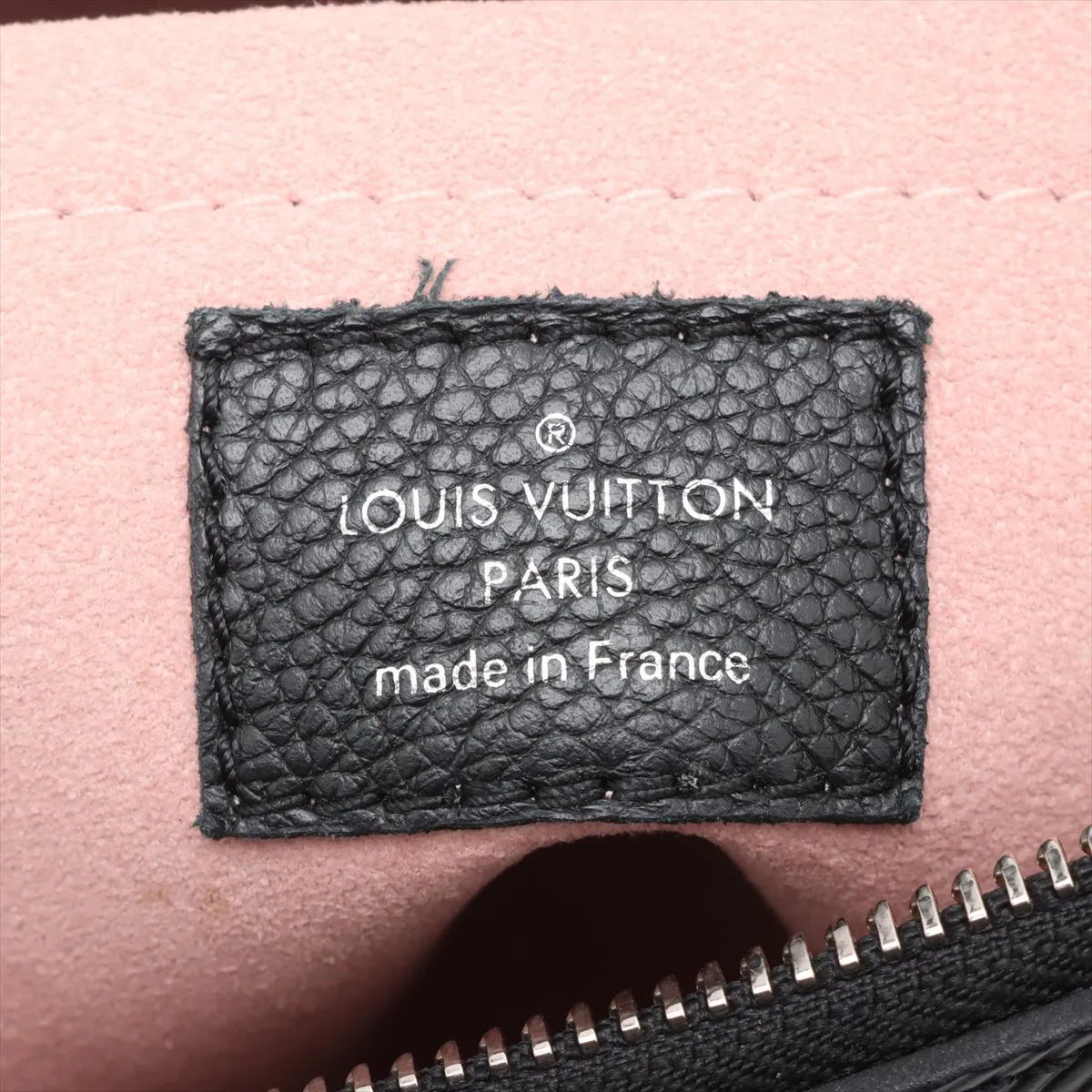 Louis Vuitton Epi Marelle M80689 Black Pouch discoloration